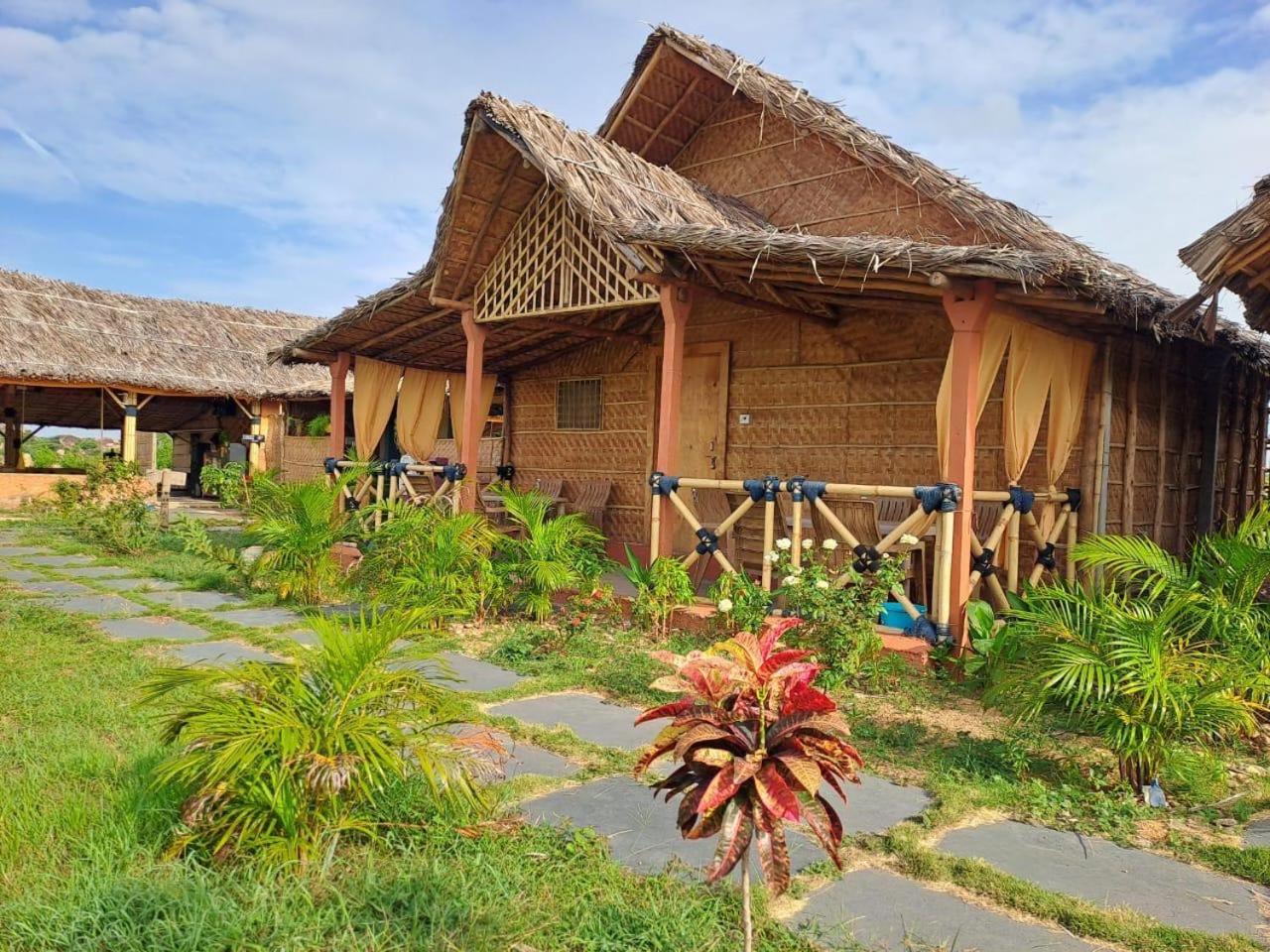 Hampi Rasta Cafe Otel Dış mekan fotoğraf