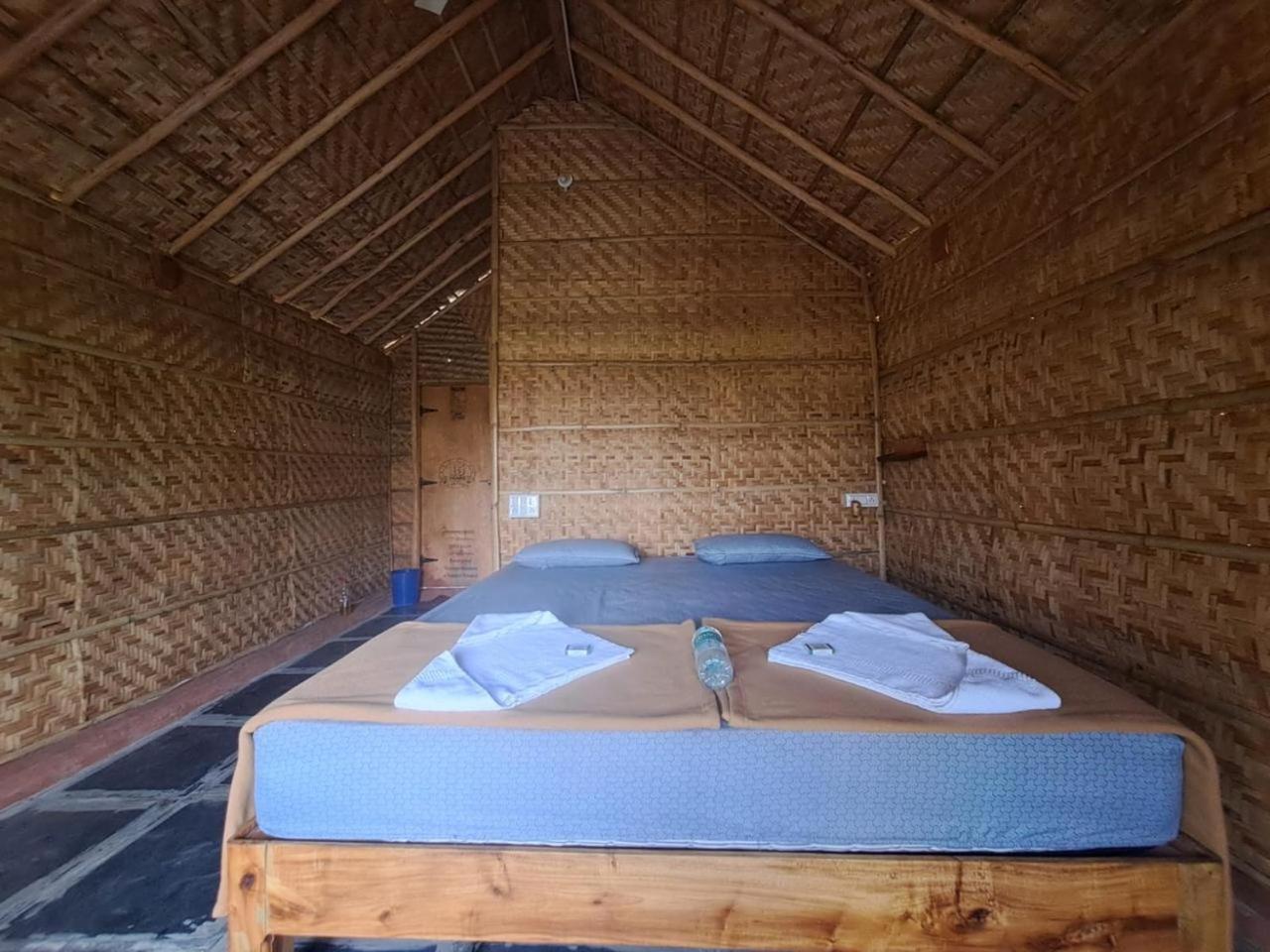 Hampi Rasta Cafe Otel Dış mekan fotoğraf